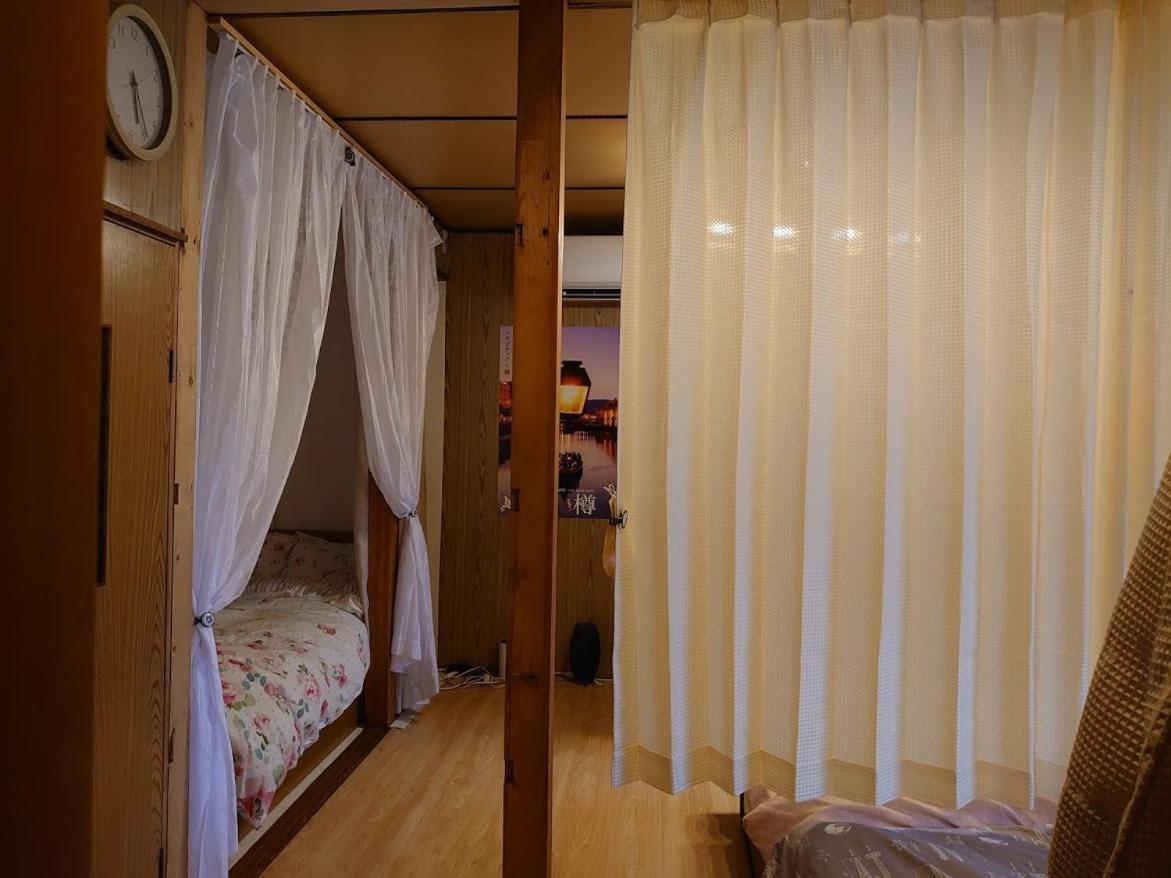 Otaru Guest House Tarune Экстерьер фото